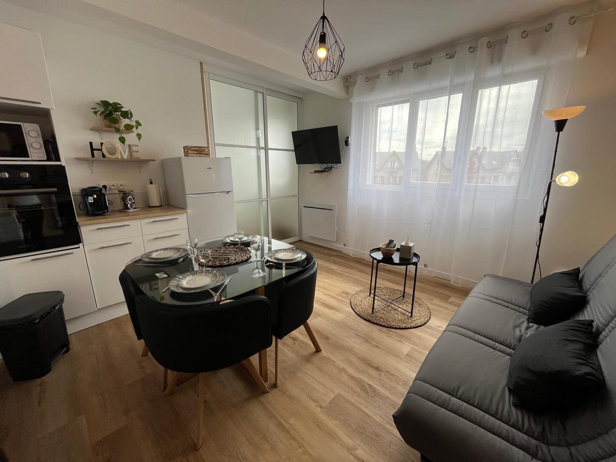 Allium, Appt Entierement Renove Avec Parking Courseulles-sur-Mer Esterno foto